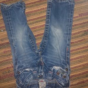 Boy tire religion jeans